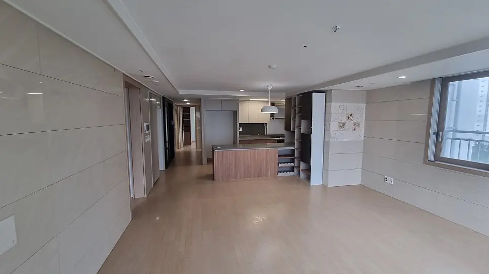 곰팡이 벽면 도배 현장 사진